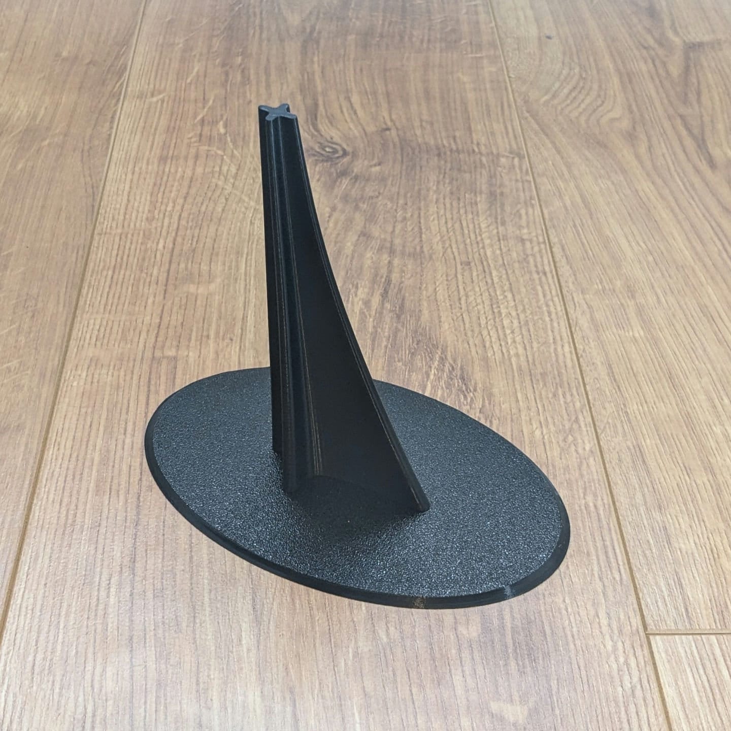 120mm x 92mm Flying Base and Stem for Wargaming Aircraft - 120mm x 92mm Oval Base and Stem