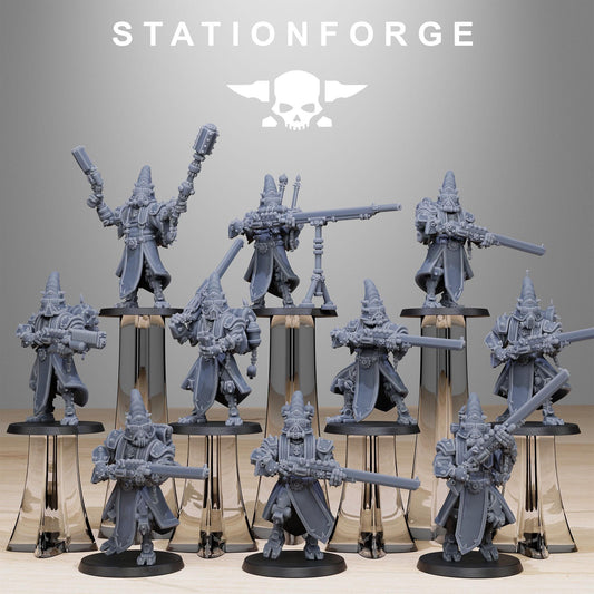 Scavenger Hooded Cultists | Set of 10 Minis | StationForge | 12K Prints